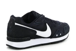 Sneakers-Nike Sneakers Venture